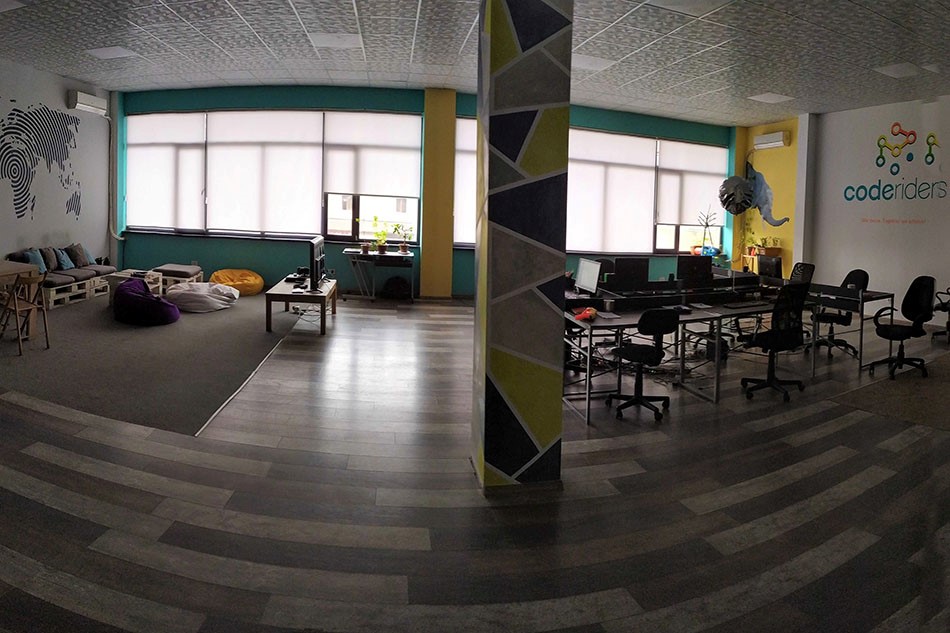 Productive team management software solutions from CodeRiders Hire a software vendor for EPM software development