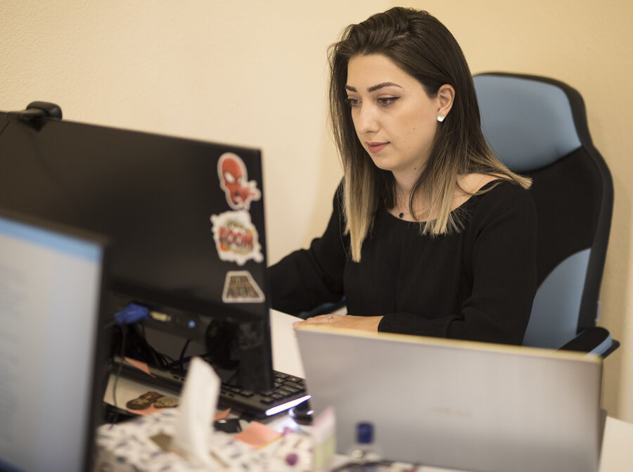 Anna Khachatrian of CodeRiders is honored to receive the award of one of the best software development companies in Armenia CodeRiders is included among the top offshore software development companies by Clutch